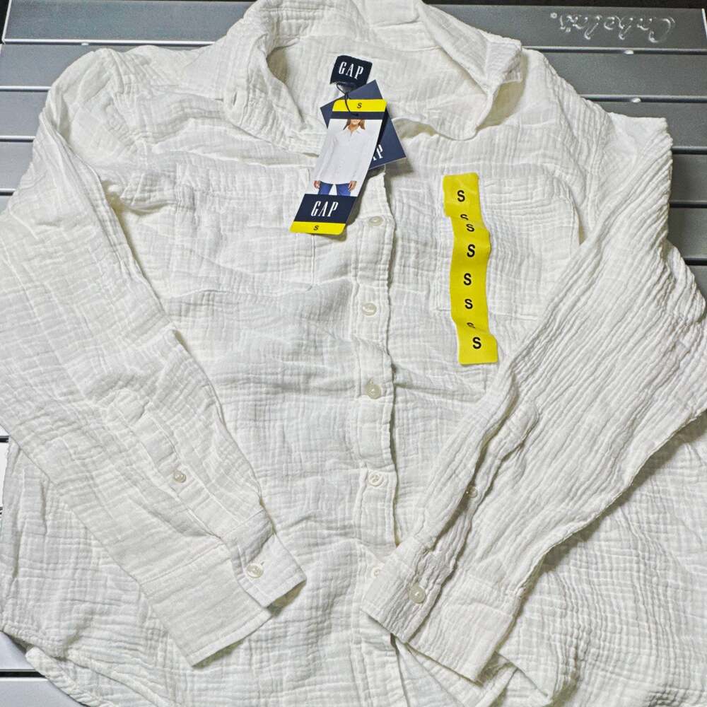 Gap Women's S Regular White Solid Cotton Woven Long Sleeve Button-Up Shirt